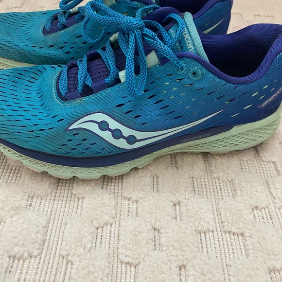 Saucing Women’s running shoes - Picture 3 of 6